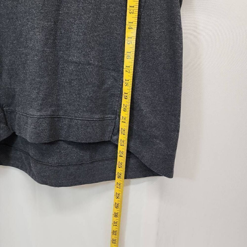 Nike Size Small CLC Crew Shirtsleeve Shirt casual Gym Fitness Athletic Grey - Picture 3 of 7